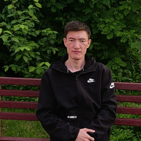 Диас Джакушев