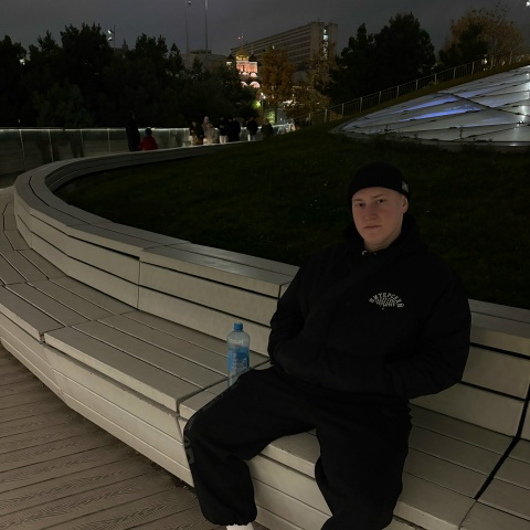 Паша Иванов